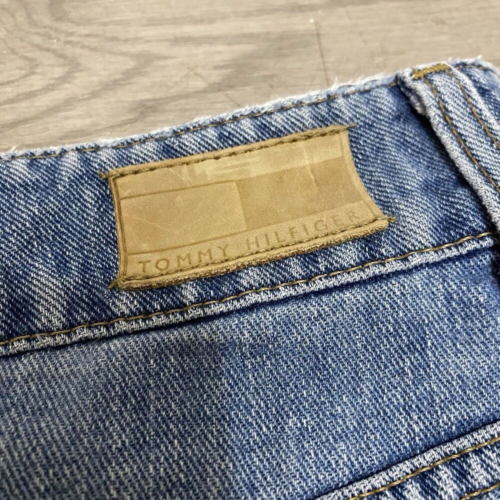 Vintage Tommy Hilfiger Denim Jean Shorts Size 3 100% Cotton Women’s 33” Waist - Picture 6 of 7